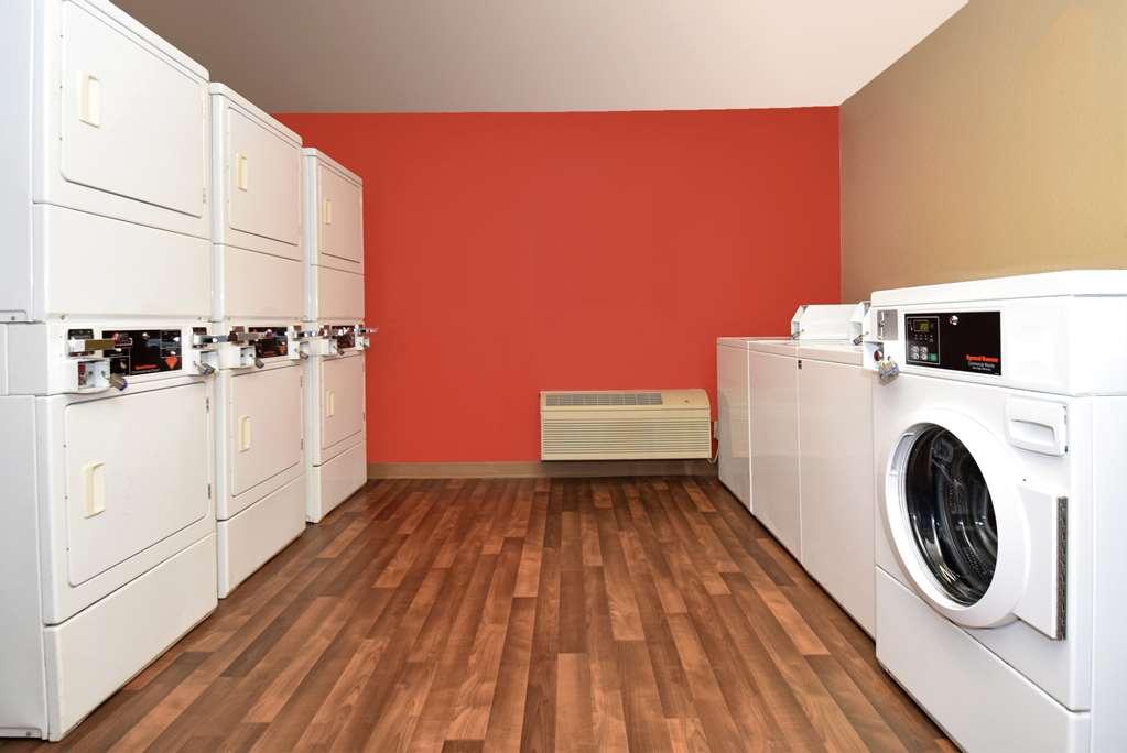 Extended Stay America Suites - Cleveland - Бруклин Экстерьер фото