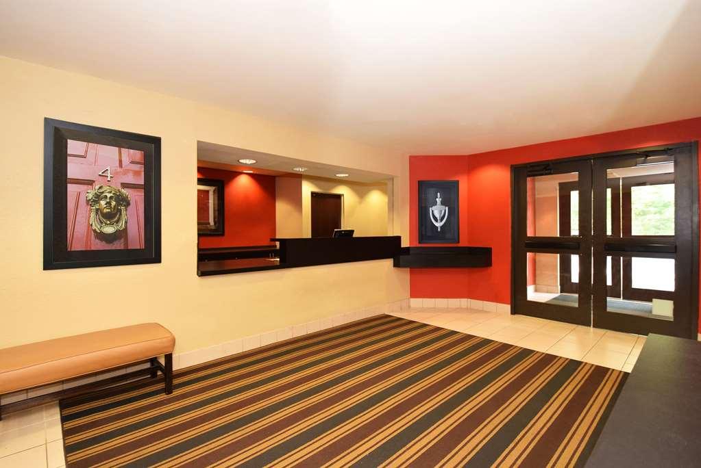 Extended Stay America Suites - Cleveland - Бруклин Интерьер фото