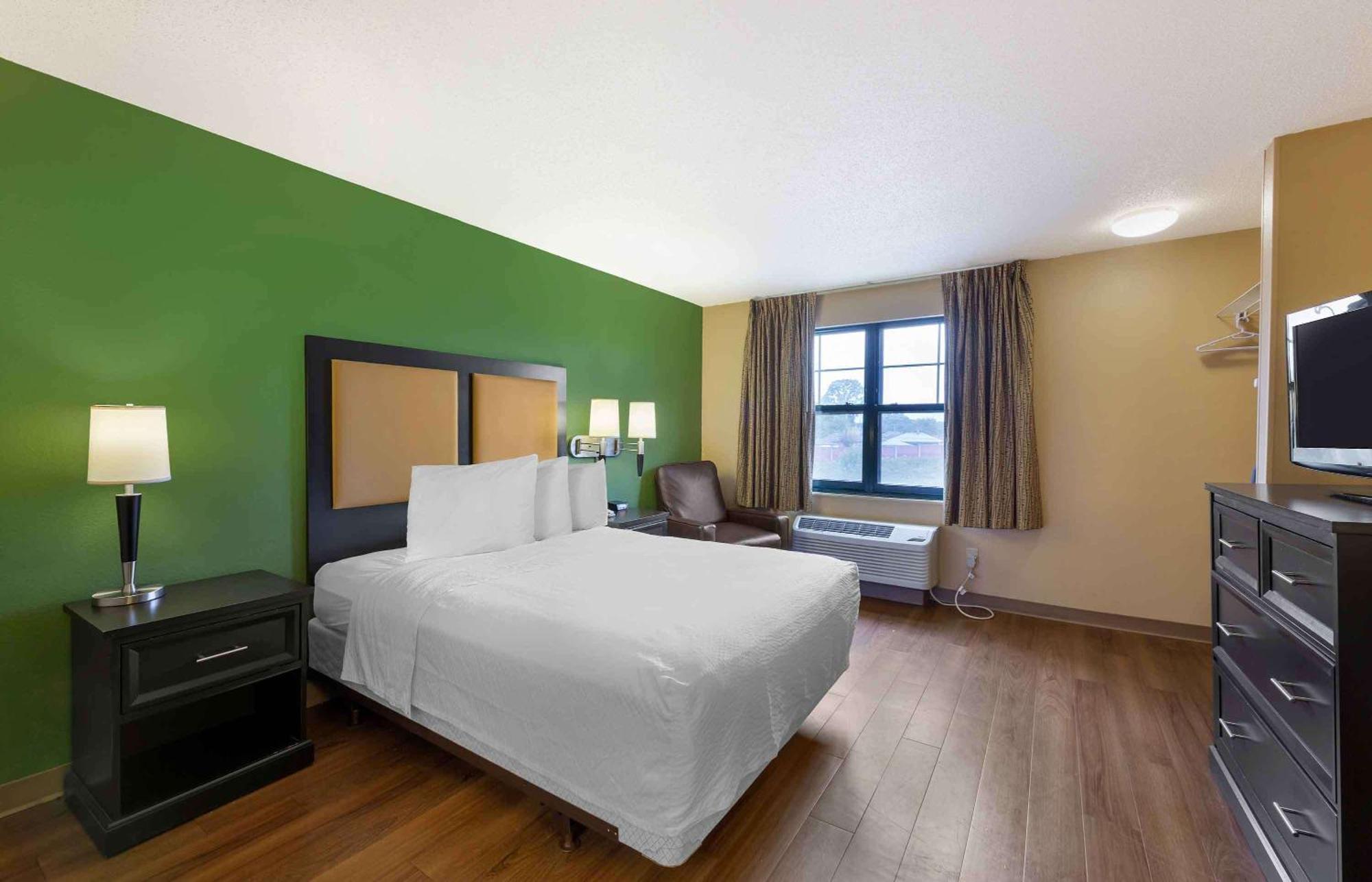 Extended Stay America Suites - Cleveland - Бруклин Экстерьер фото